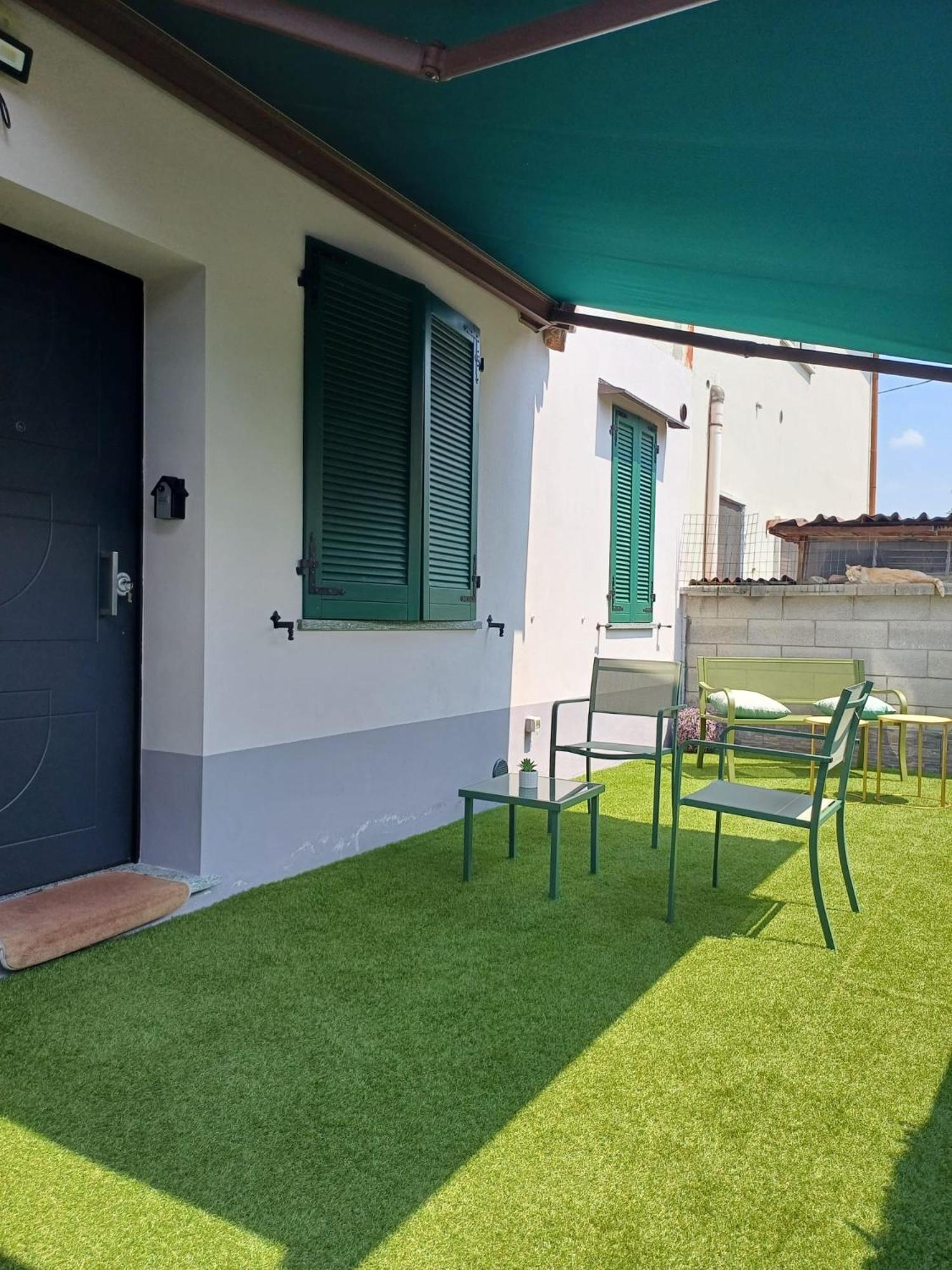 Maryhouse - Ingresso Indipendente Hotel Venegono Superiore Buitenkant foto
