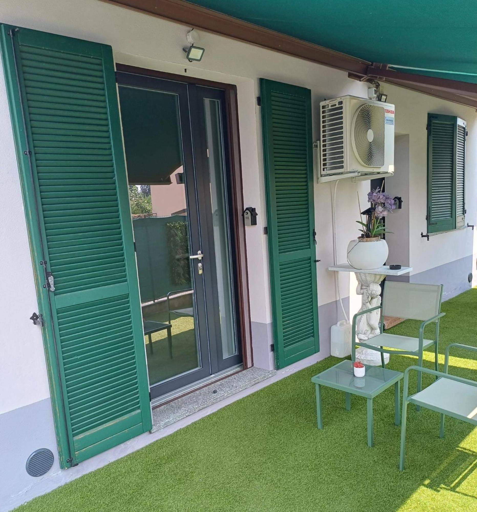 Maryhouse - Ingresso Indipendente Hotel Venegono Superiore Buitenkant foto